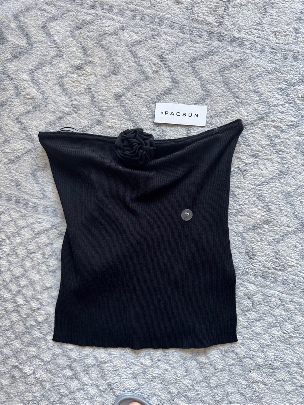PacSun Black Strapless Ribbed Tube Top with Floral Accent